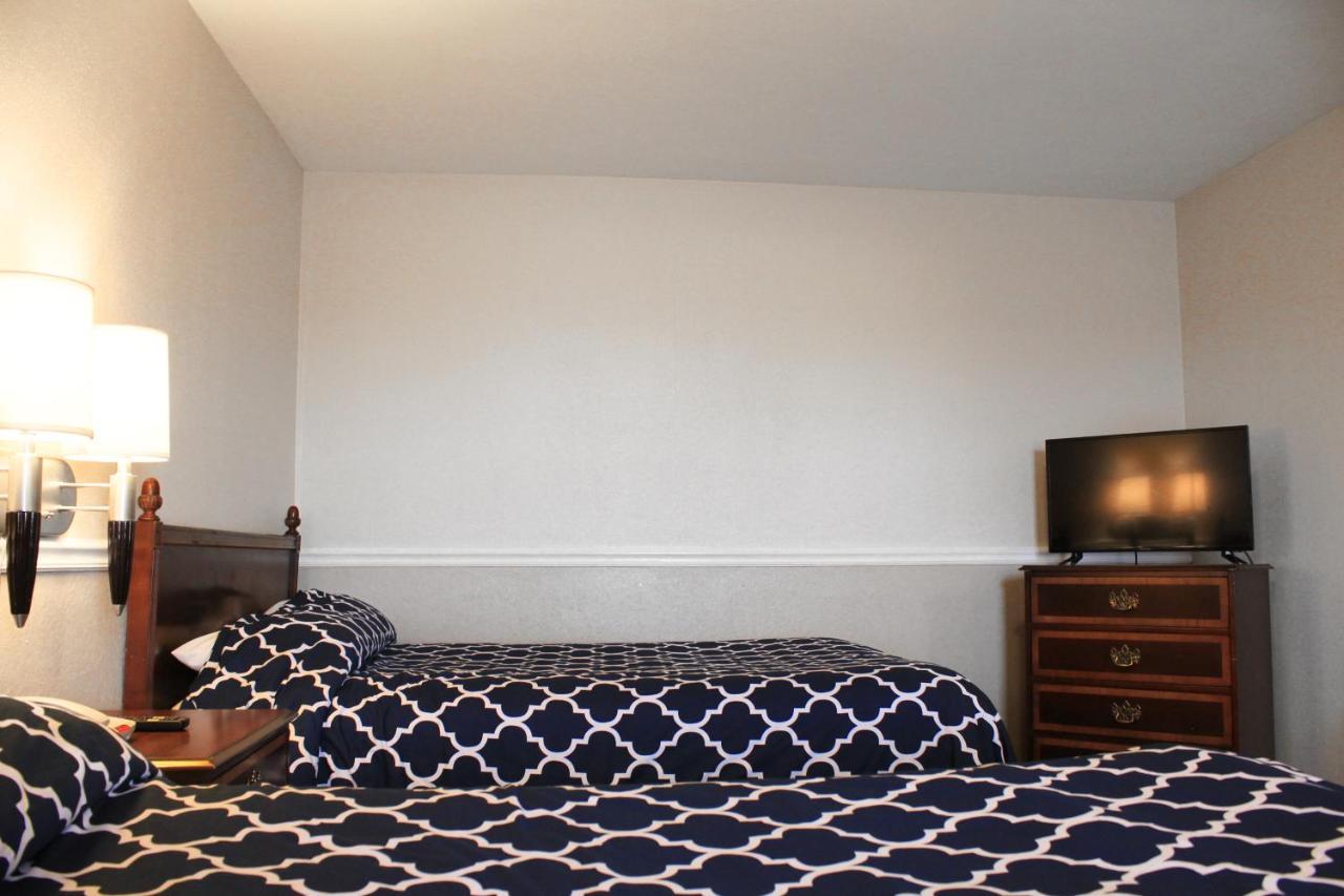 Alpine Inn & Suites Rockford Luaran gambar