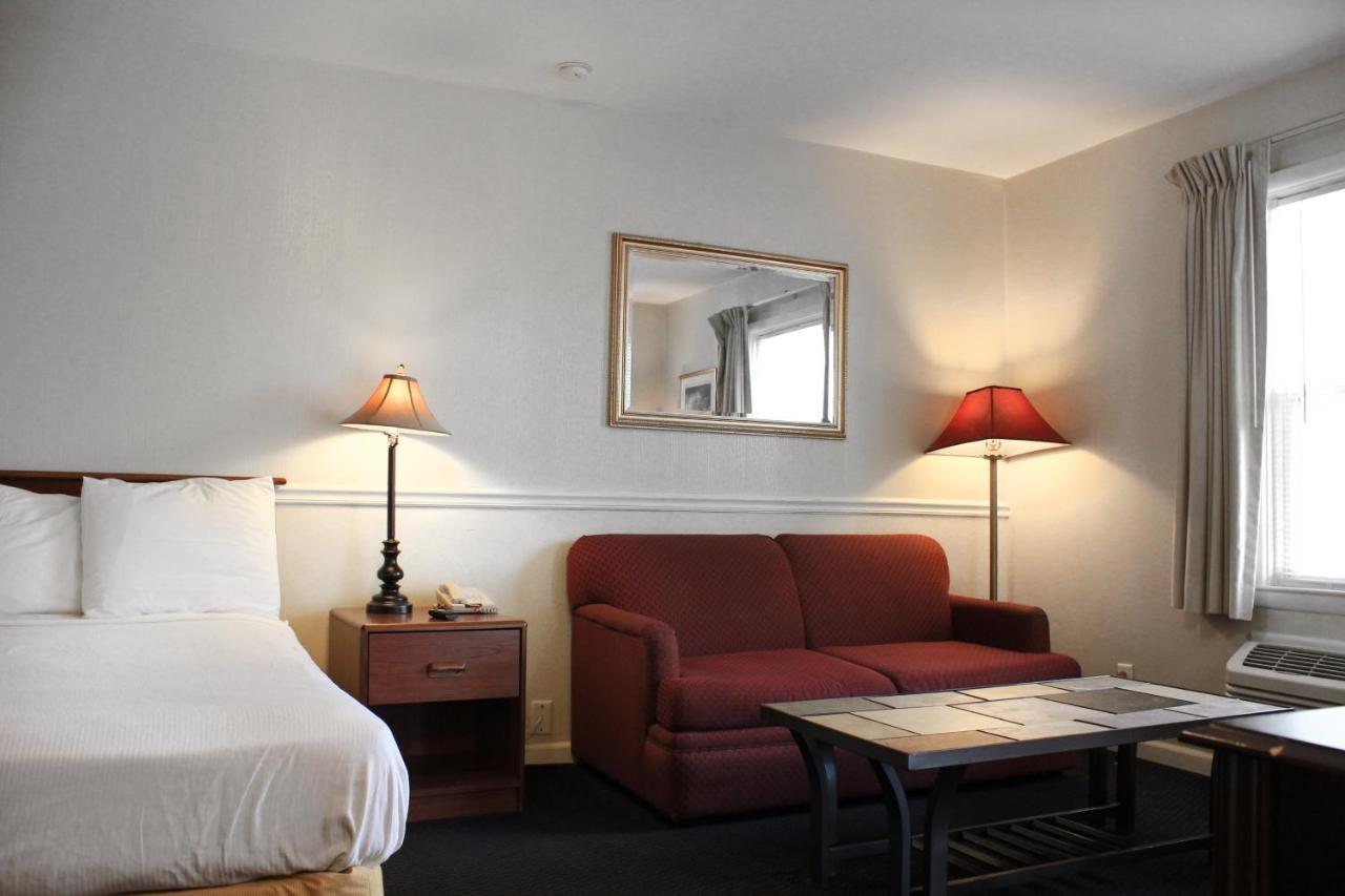Alpine Inn & Suites Rockford Luaran gambar