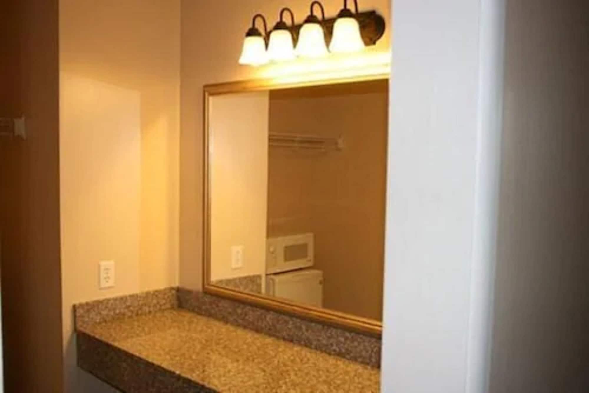 Alpine Inn & Suites Rockford Luaran gambar