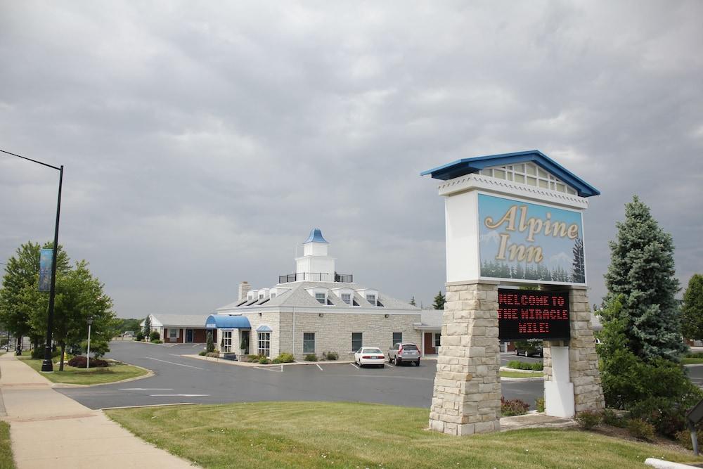 Alpine Inn & Suites Rockford Luaran gambar