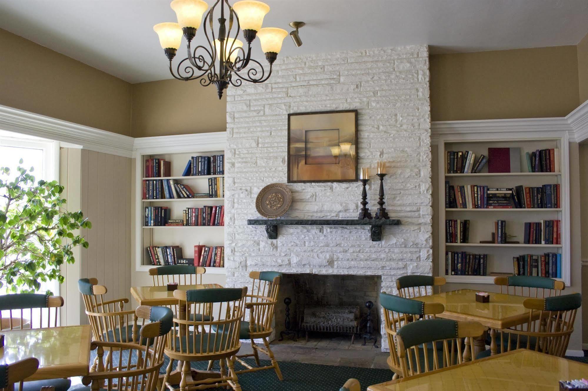Alpine Inn & Suites Rockford Luaran gambar