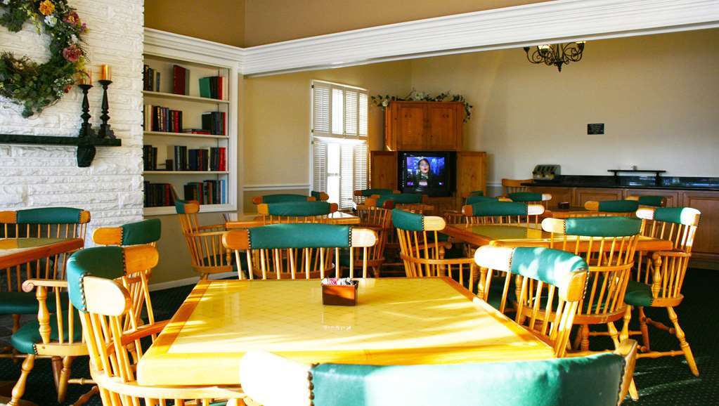 Alpine Inn & Suites Rockford Dalaman gambar